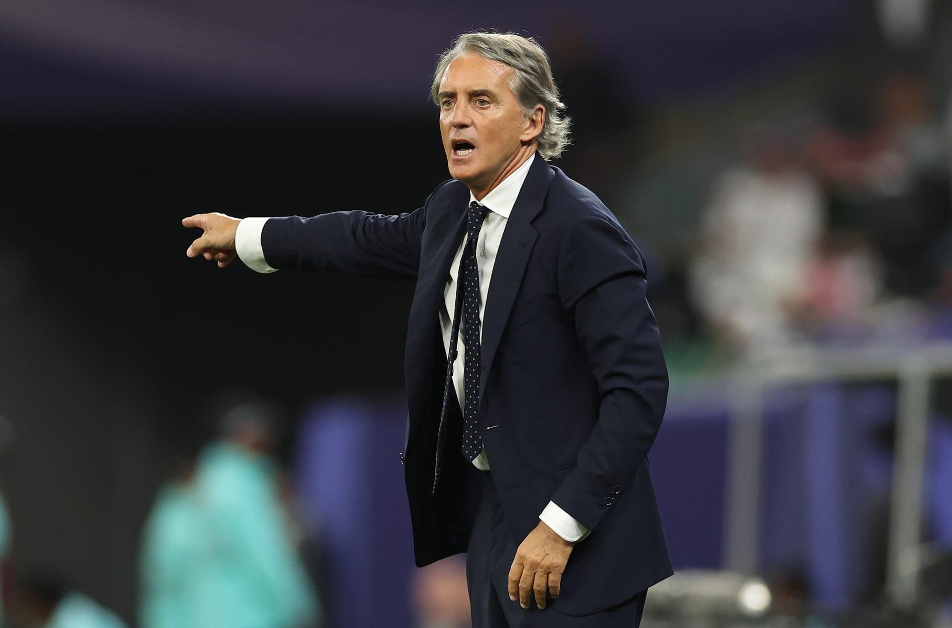 الإتحاد السعودي لكرة القدم ينهي تعاقده مع مدرب المنتخب روبرتو مانشيني