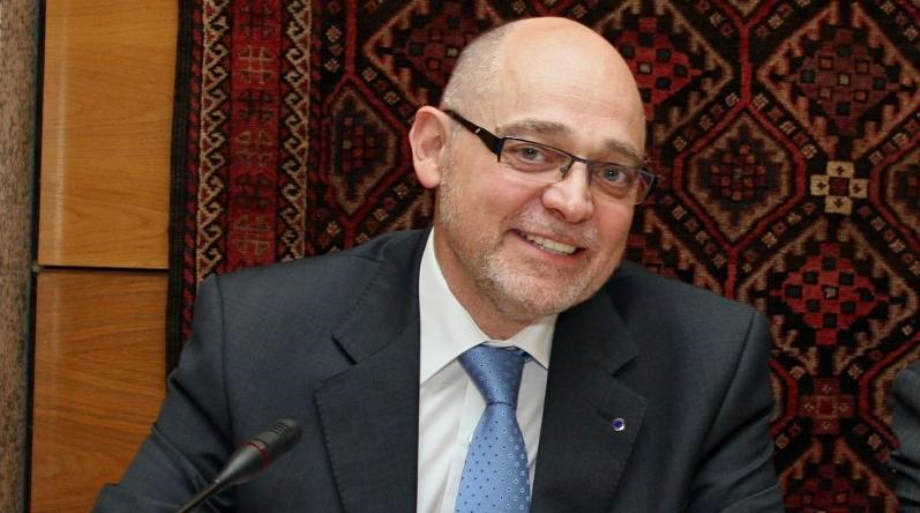 Jean-Marie Heydt signe à Dakhla son livre "Mohammed VI, la vision d'un Roi: actions et ambitions"