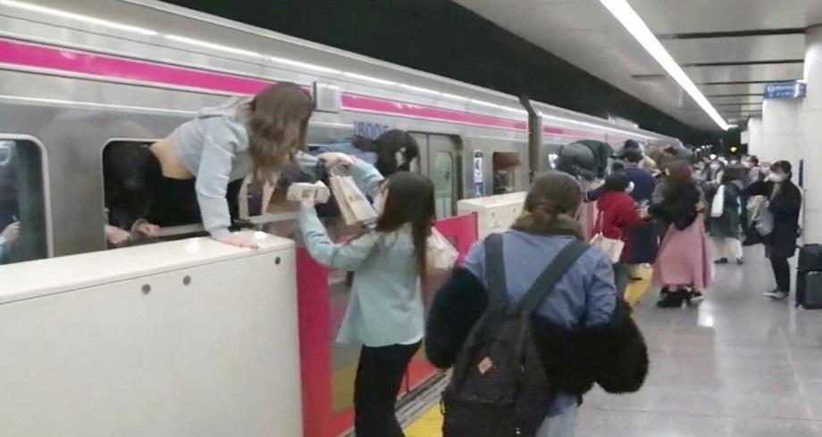 Japon: une attaque dans un train à Tokyo fait 17 blessés