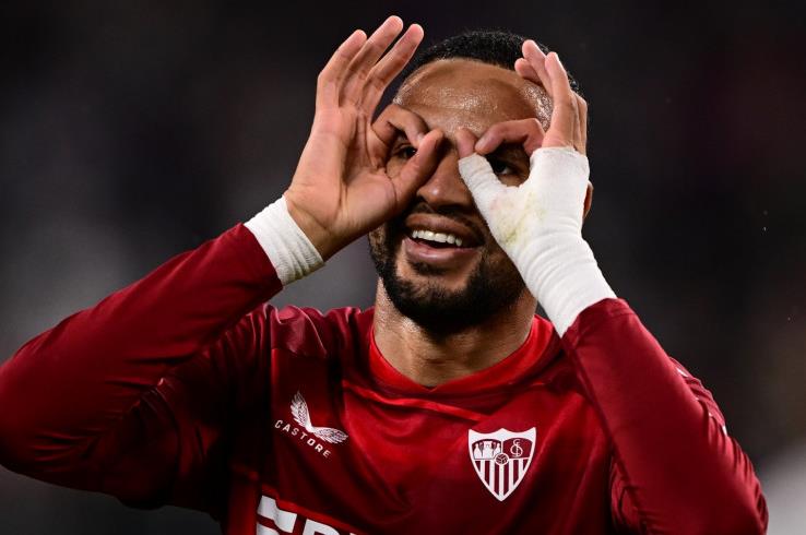 النصيري ينقذ إشبيلية من الهزيمة أمام سيلتا فيغو