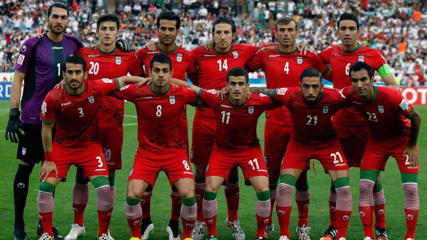 لاعبو منتخب إيران ينتقدون مسؤولي الاتحاد لـ"نسيانهم": نرتدي ملابس رياضية قديمة