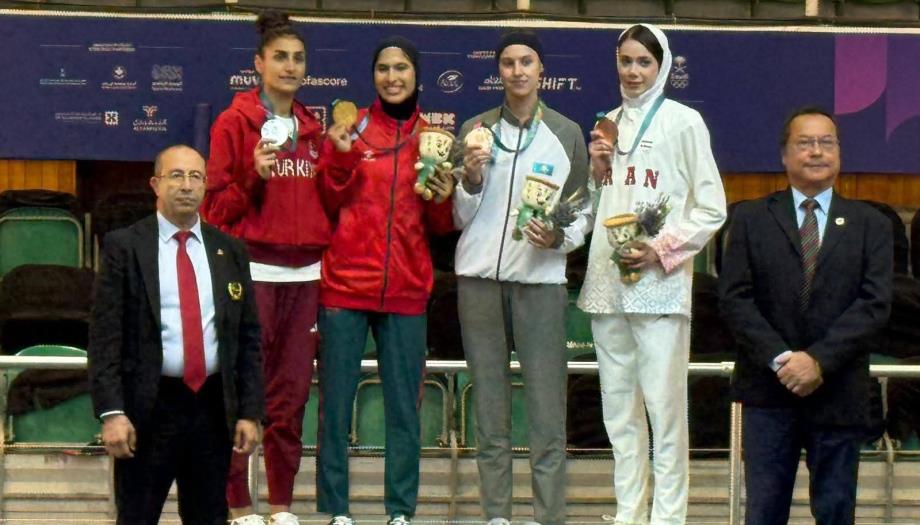 ألعاب التضامن الإسلامي .. البطلة المغربية أمينة الدحاوي تتوج بذهبية التايكواندو لفئة أقل من 57 كلغ ألعاب التضامن الإسلامي .. البطلة المغربية أمينة الدحاوي تتوج بذهبية التايكواندو لفئة أقل من 57 كلغ