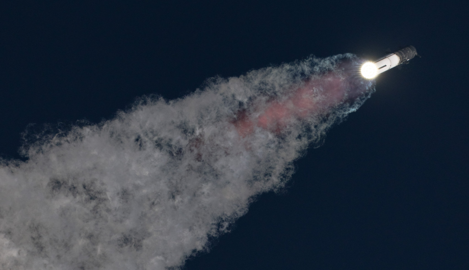 "سبايس إكس" تحرز "تقدما" في تجربتها الثانية لصاروخ "ستارشيب"
