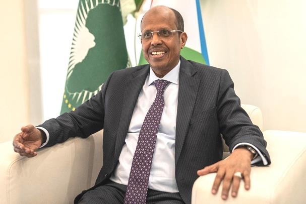 Le président de la Commission de l’UA salue le rôle actif du Maroc dans la promotion de la paix et de la coopération régionale Le président de la Commission de l’UA salue le rôle actif du Maroc dans la promotion de la paix et de la coopération régionale