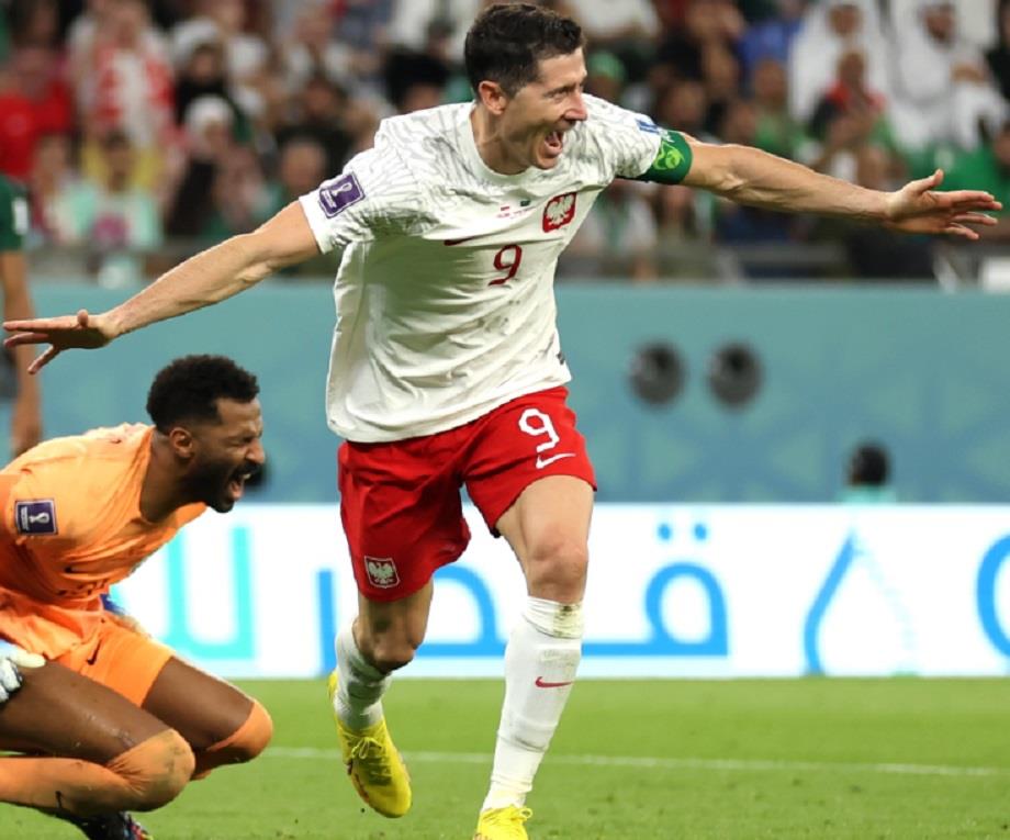 Mondial 2022 : La Pologne domine l'Arabie saoudite (2-0)