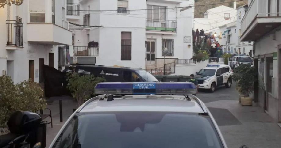 ترحيل جثامين أفراد الأسرة المغربية الأربعة ضحايا حادث اختناق في مالقة