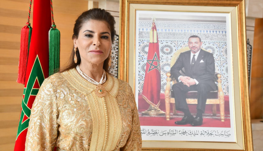سميرة سيطيل خبيرة في التواصل على رأس سفارة المغرب بباريس