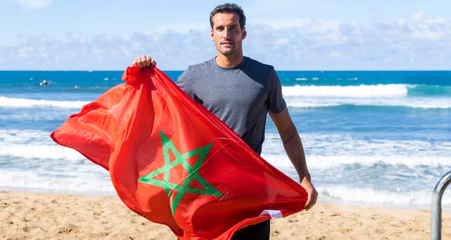 البطل المغربي رمزي بوخيام ينتزع بطاقة التأهل للدوري العالمي لركوب الأمواج 2023