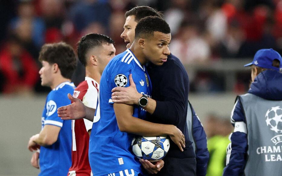 Real Madrid : Xabi Alonso loue le "leadership" de Mbappé