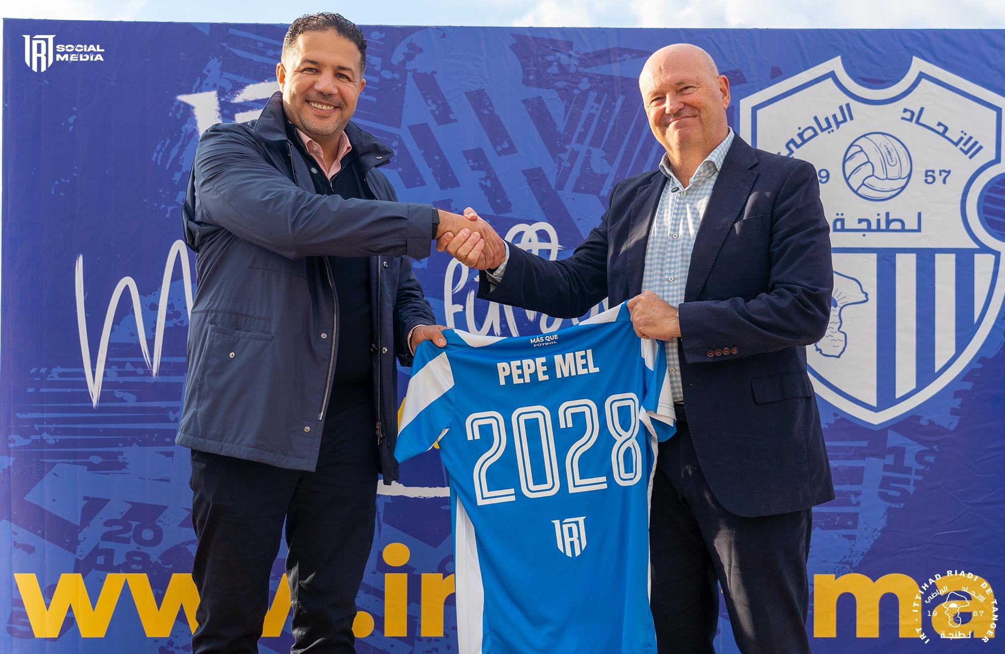 اتحاد طنجة يتعاقد مع الإسباني بيبي ميل لقيادة الفريق إلى غاية 2028