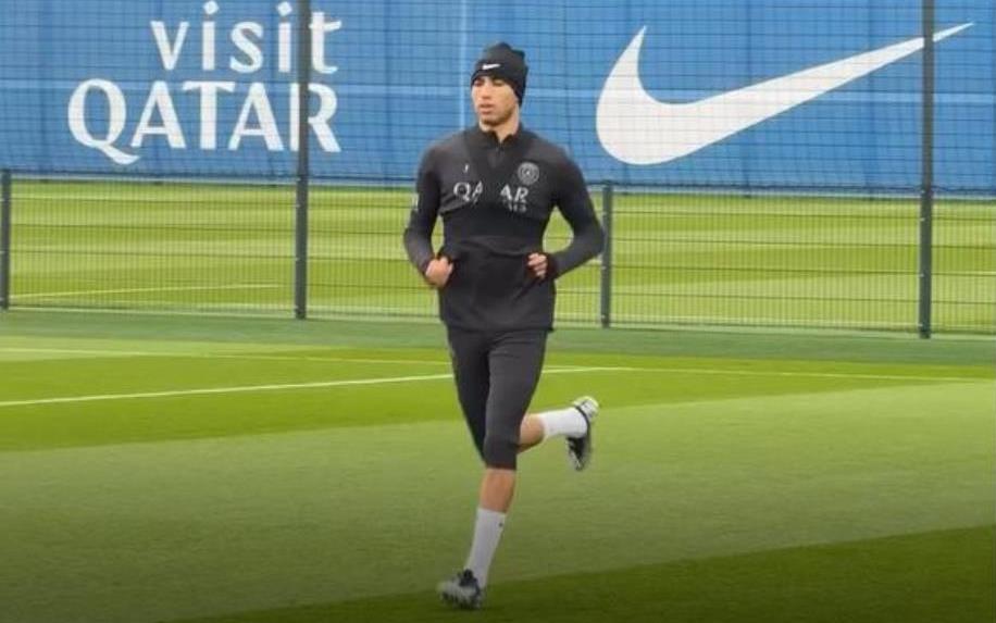 لويس إنريكي يعلق على عودة حكيمي للتداريب