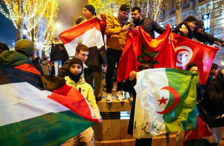 Mondial-2022 : La qualification historique du Maroc réunit les supporters du monde arabe