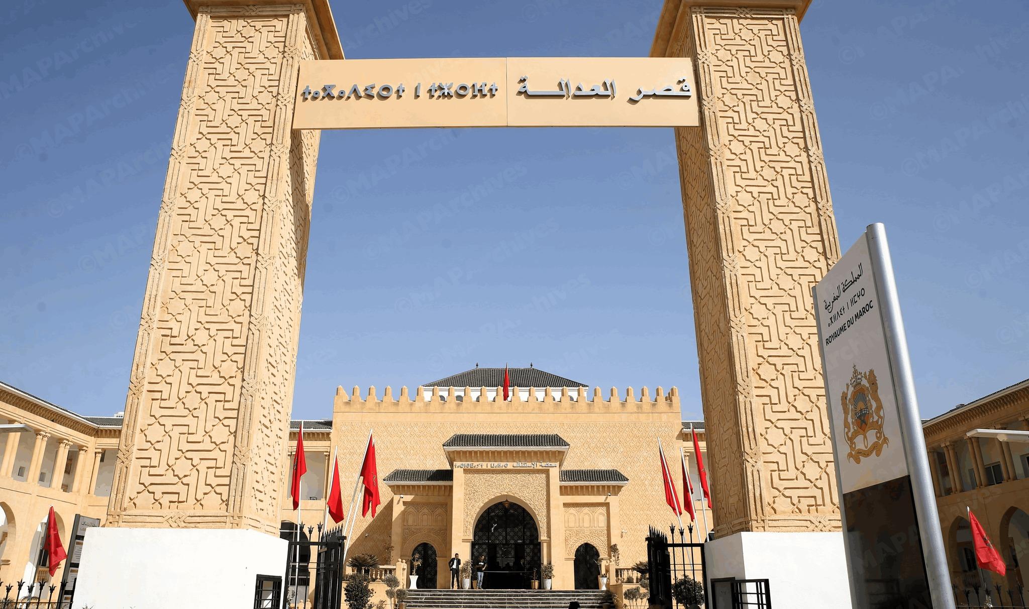 الشرطة القضائية تفتح تحقيقا تحت إشراف النيابة العامة في انهيار بنايتين بفاس