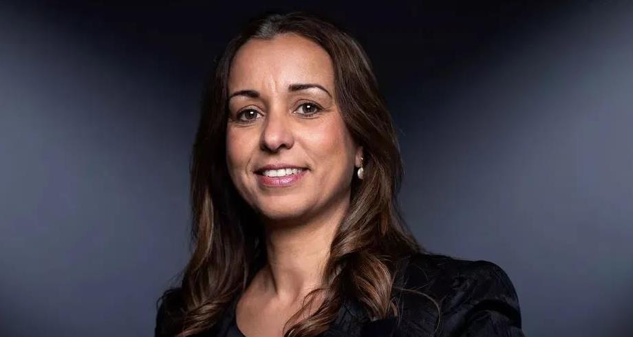 انتخاب البلجيكية-المغربية إلهام قدري "سيدة السنة" في 2025 ببلجيكا