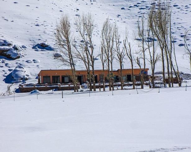 بالصور .. أوكايمدن تكتسي البياض&nbsp;وتستعيد رونقها