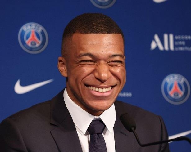 سان جرمان يتلقى الصدمة بسبب مبابي